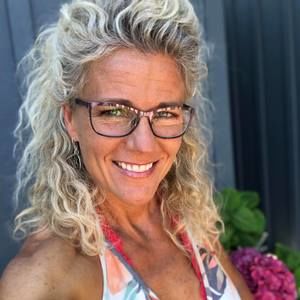 Meet your Posher, Yvonne